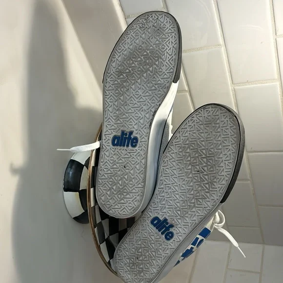 Alife sneakers! - Picture 8 of 8